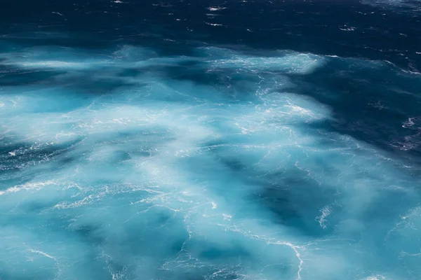 Increíbles Colores Agua Con Olas Del Mar Mediterráneo —  Fotos de Stock