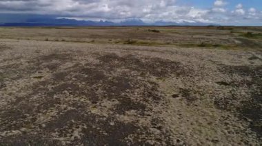 Jokulsarlon buzulu çevresi, İzlanda manzaraları, 4k