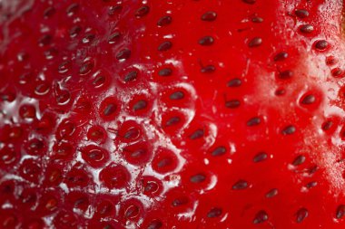 Parlak kırmızı sulu çilek yakın plan