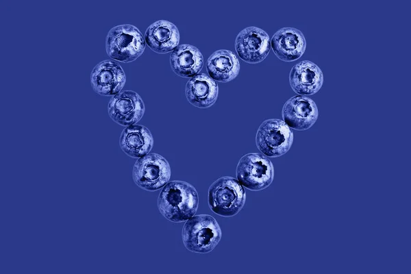 Čerstvý Modrý Borůvkový Rám Tvaru Srdce — Stock fotografie