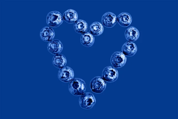 Čerstvý Modrý Borůvkový Rám Tvaru Srdce — Stock fotografie