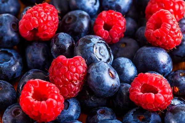 Fresh Mixed Summer Berries Blueberry Raspberry Blackberry — Stock Photo, Image