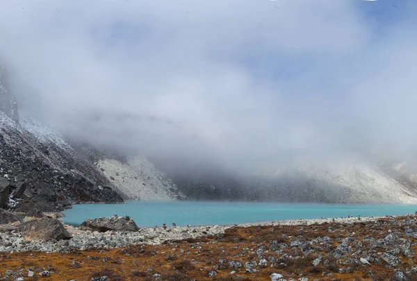 Gökyo Göllerinin Ikinci Gölü Nepal Everest Bölgesi — Stok fotoğraf