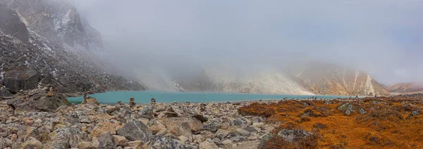 Gokyp Andra Sjön Med Fantastiskt Blått Vatten — Stockfoto