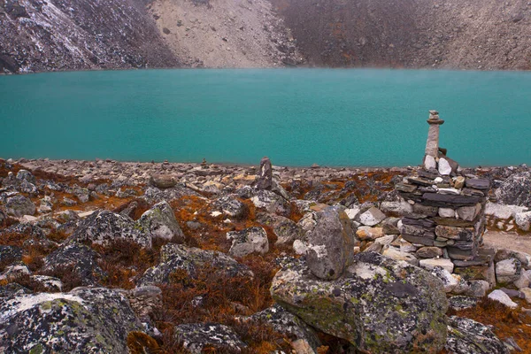 Paysage Avec Lac Gokyo Avec Une Eau Bleue Incroyable Népal — Photo