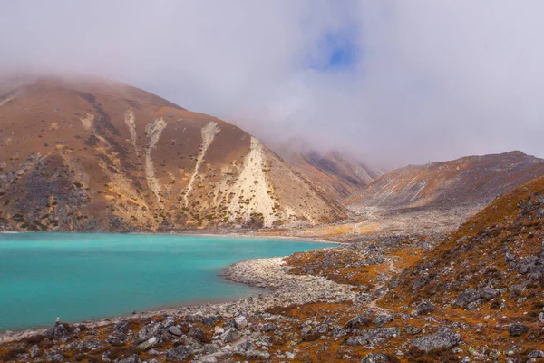 Landskap Med Gokyo Sjö Med Fantastiskt Blått Vatten Nepal — Stockfoto