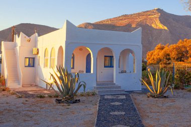 Perissa 'daki Beyaz Saray, Yunanistan' daki Santorini Adası