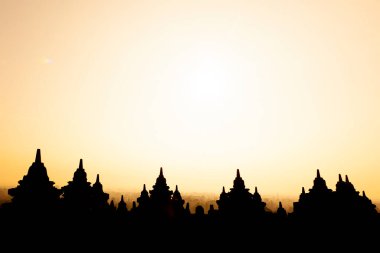 Erly sabahında Borobudur Tapınağı, Java Adası, Endonezya