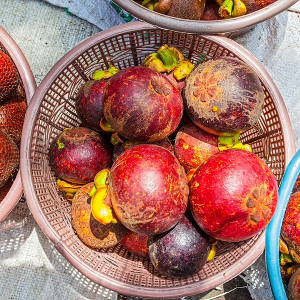 Mangostan Endonezya Piyasada — Stok fotoğraf
