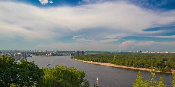 Vista Superior Del Río Dnipro Dniper Salió Orilla Primavera Kiev —  Fotos de Stock