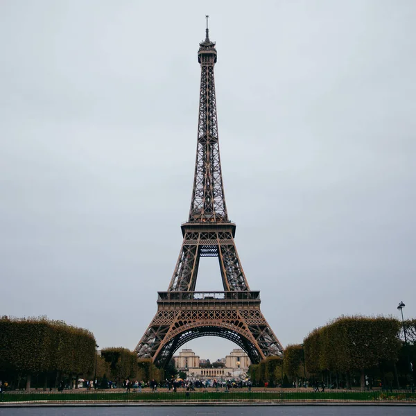 Eiffelturm Einem Regnerischen Tag Paris — Stockfoto