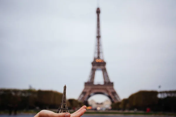 Paris Wrzesień 2016 Wspaniałe Oświetlenie Nocne Tour Eiffel Wieża Eiffla — Zdjęcie stockowe