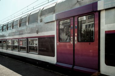 Paris, Fransa, 5 Ekim 2016 - Invalides hattındaki bir Fransız tren istasyonu Paris 'in 15.