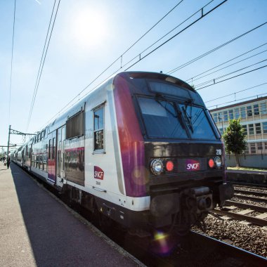 Paris, Fransa, 5 Ekim 2016 - Invalides hattındaki bir Fransız tren istasyonu Paris 'in 15.
