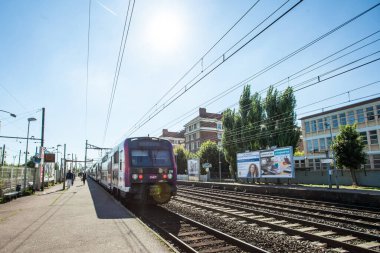 Paris, Fransa, 5 Ekim 2016 - Invalides hattındaki bir Fransız tren istasyonu Paris 'in 15.
