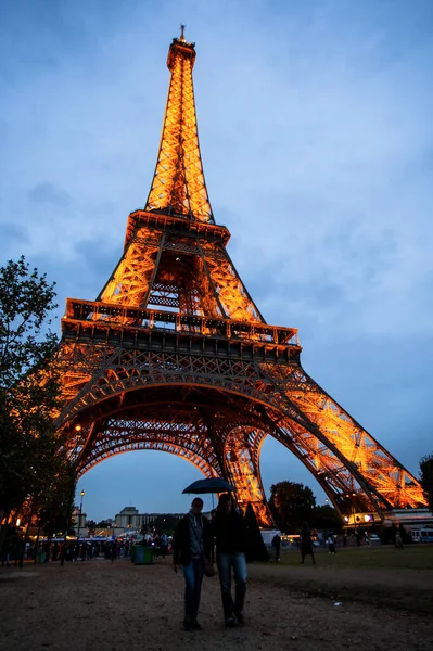 Paris September 2016 Oplyst Eiffeltårn Skumringen Tårnet Det Mest Besøgte - Stock-foto