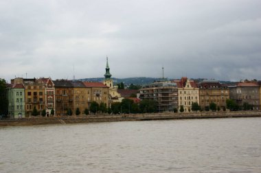 Güneşli bir günde merkezinde Budapeşte, Macaristan tarihi binalar