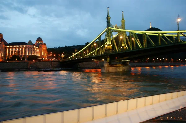 Edifícios Históricos Dia Ensolarado Centro Budapeste Hungria — Fotografia de Stock