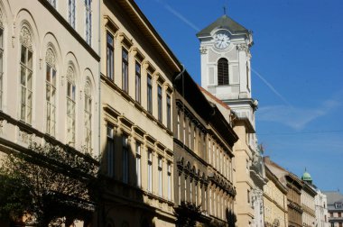 Güneşli bir günde merkezinde Budapeşte, Macaristan tarihi binalar