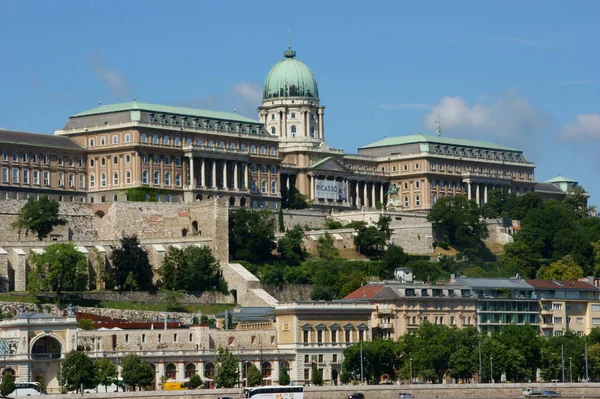 Történelmi Épületek Egy Napfényes Nap Budapest Belvárosában Magyarország — Stock Fotó