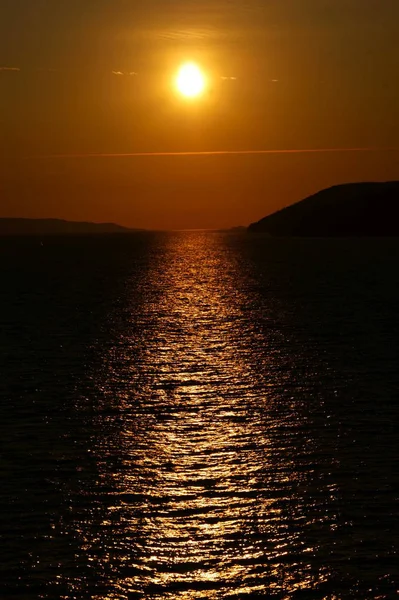 Ηλιοβασίλεμα Και Πορτοκαλί Χρώματα Στην Αδριατική Θάλασσα Φώτα Και Την — Φωτογραφία Αρχείου