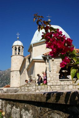 Eski binalar ve Adriyatik Denizi, Kotor içinde en büyük buz tarihi surlarının