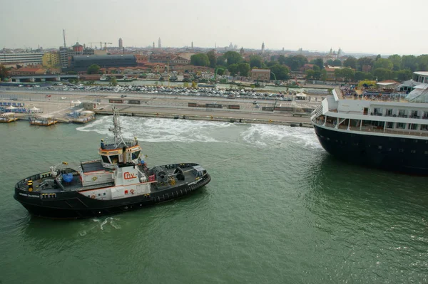 Bateau Pilote Guerre Venise Cruise Harbour Dans Une Journée Ensoleillée — Photo