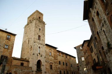 Eski binalar, medievil şehir, San Giminiano Toskana