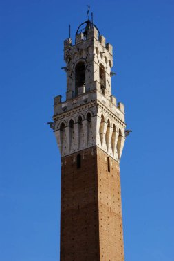 Medievil Toskana bölgesindeki Siena şehri eski binalar