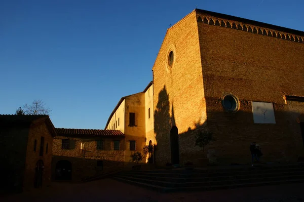 Antichi Edifici Medioevali Della Città San Giminiano Toscana — Foto Stock