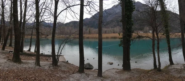 Friuli的3个城镇湖或Cavazzo湖 — 图库照片