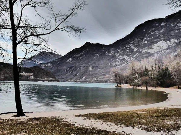 Trzy Miasta Jezioro Lub Cavazzo Lake Friuli — Zdjęcie stockowe