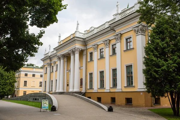 Gomel Bielorrusia Julio 2015 Palacio Rumyantsev Paskevich Parque Ciudad Gomel —  Fotos de Stock