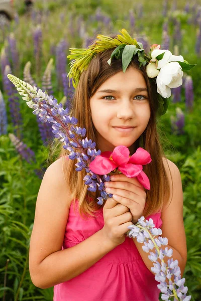 Beautiful Girl Smiling Pink Dress Lupins Field Blooming Lupines Field — Stock Photo, Image