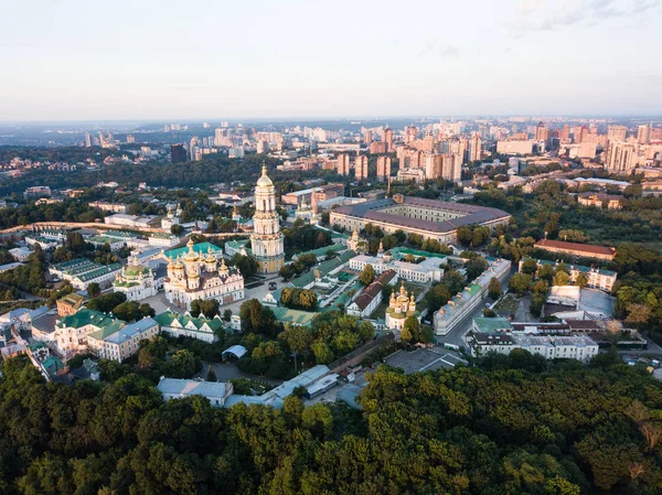 Vista Aérea Superior Das Igrejas Kiev Pechersk Lavra Colinas Cima — Fotografia de Stock