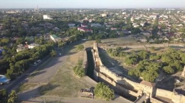 Antik kale güneş doğarken, Bilhorod-Dnistrovskyi, Ukrayna Dniester Haliç kıyısında olan Akkerman dron hava en iyi görünüme