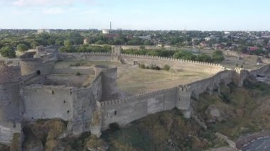 Antik kale güneş doğarken, Bilhorod-Dnistrovskyi, Ukrayna Dniester Haliç kıyısında olan Akkerman dron hava en iyi görünüme