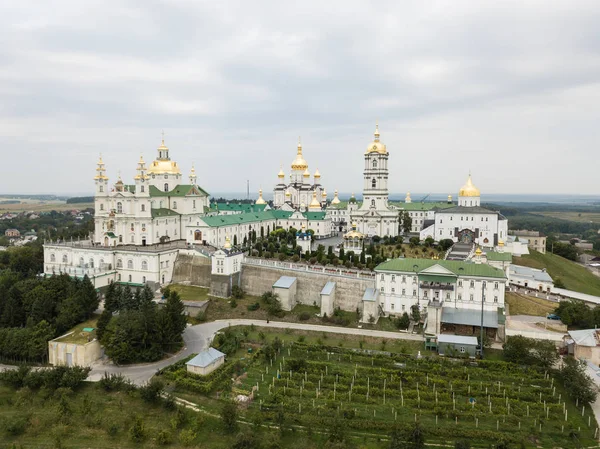 Letecký Pohled Největší Pravoslavný Církevní Komplex Klášter Kolej Pochayiv Lavra — Stock fotografie