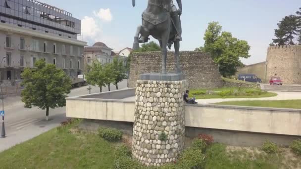 Εναέρια Άποψη Στο Μνημείο Του Βασιλιά Erekle Στο Τελάβι Διάσημη — Αρχείο Βίντεο