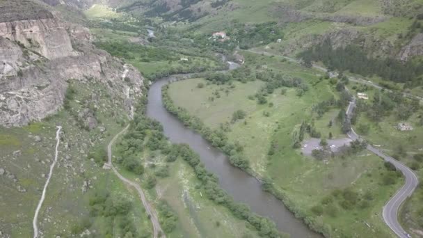 Letecký Pohled Řeka Mtkvari Poblíž Jeskyně Klášter Vardzia Akhaltsikhe Gruzie — Stock video