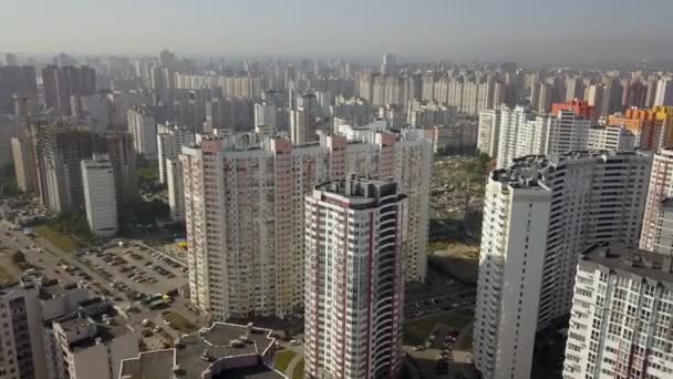 Vista Aérea Frome Drone Grandiosos Edificios Grandes Nueva Zona Residencial — Vídeo de stock