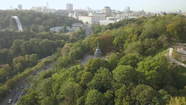 Vista Aérea Estatua San Volodymyr Parque Ciudad Volodymyrska Girka Bautista — Vídeos de Stock