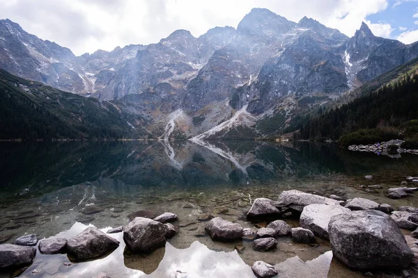 著名的波兰景观 山湖莫斯基奥科 塔特拉山脉 — 图库照片