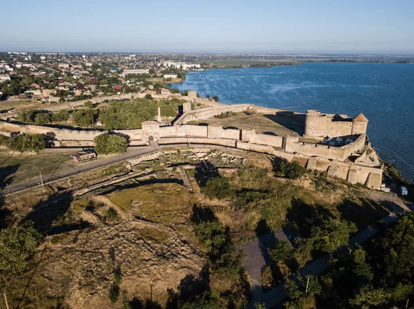 古代要塞ウクライナ オデッサ地域 ドニエストル川河口の土手にある Akkerman の城塞の空中写真 — ストック写真