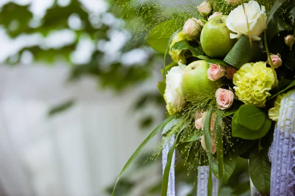Hermosa Decoración Floral Boda Con Manzana Verde — Foto de Stock