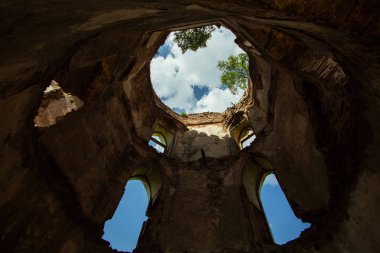 Köy Chervonograd, Ternopil bölgesi, Ukrayna eski bir kale kalıntıları