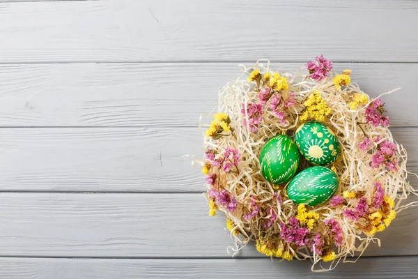 Hand painted green colors easter eggs — Stock Photo, Image