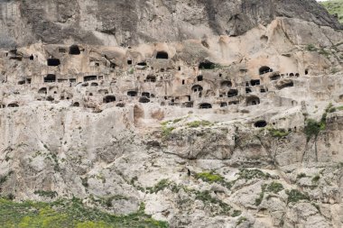 Vardzia Erusheti Mountai kazılan bir mağara Manastırı sitesidir