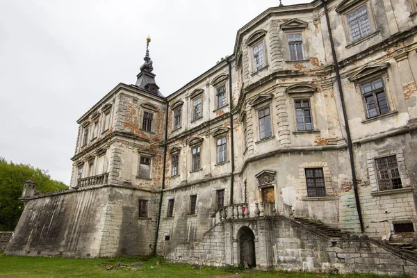 영국의 오래된 궁전 성 피디르치 — 스톡 사진