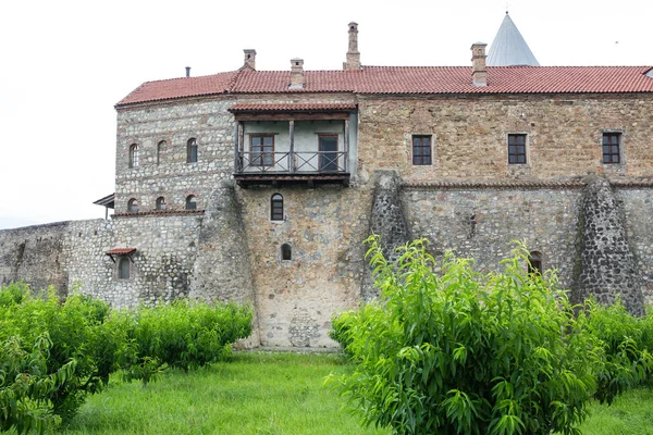 Известный Алавердский монастырь в Кахетии, Грузия — стоковое фото